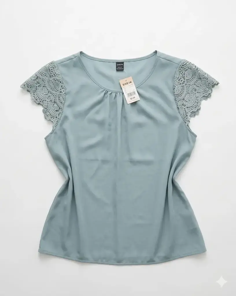 BLUSA VERDE CON TEJIDO EN LAS MANGAS 